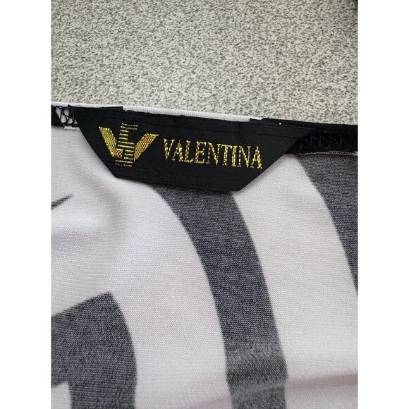 Valentina Black & White Studded Stretch Women Abstract Zebra Print V-Neck Blouse - Picture 3 of 9